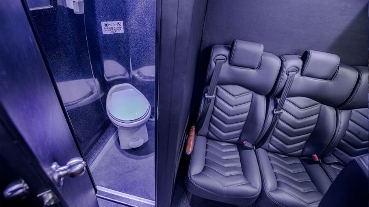 40 Passengers Executive Bus 4