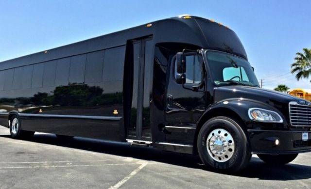 36 Passengers Executive Bus 1