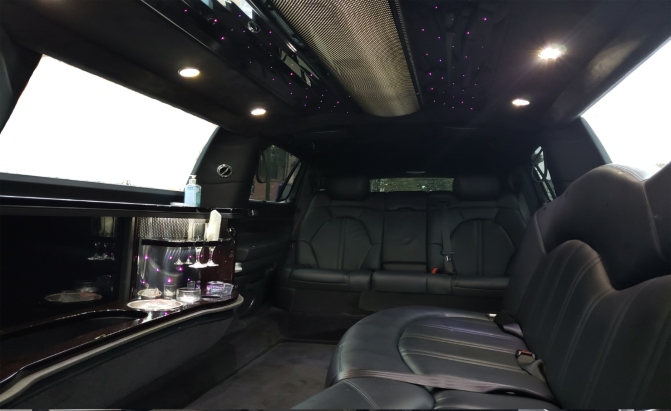 Lincoln MKT Stretch Limo 2